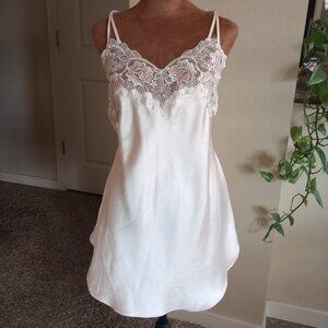 Rare Vintage Dentelle Light Pink Satin Slip Dress Lace Bust Romantic Coquette